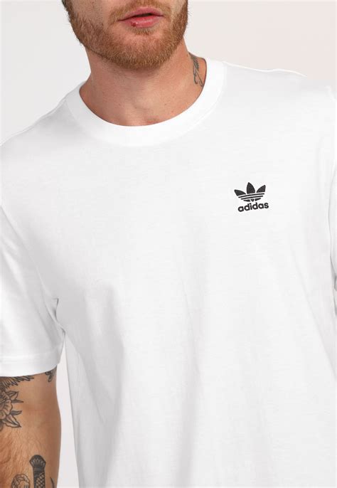 camiseta adidas originals adicolor essentials trefoil